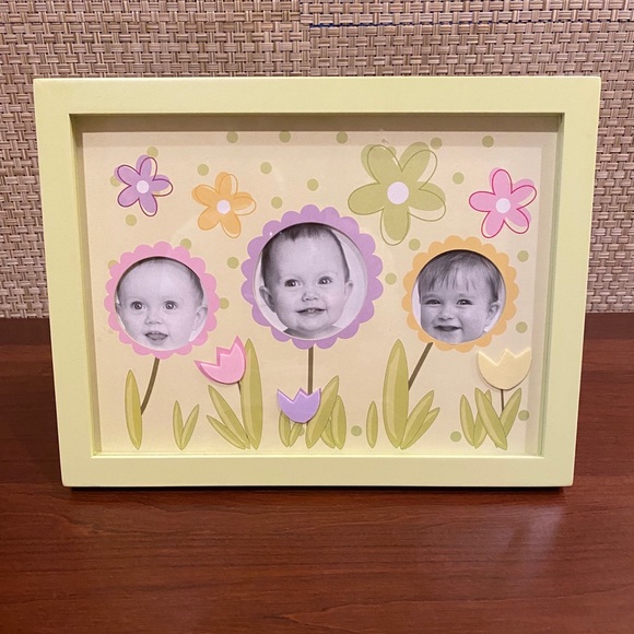 Carlton Cards Other - NIB Picture Lime Green Floral Kids Frame